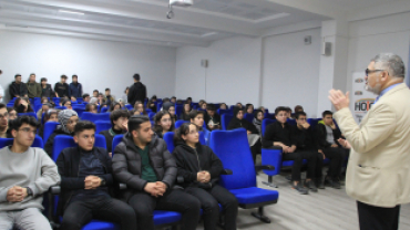 Van Sosyal Medya Farkındalık Seminerlerinde İkinci Gün